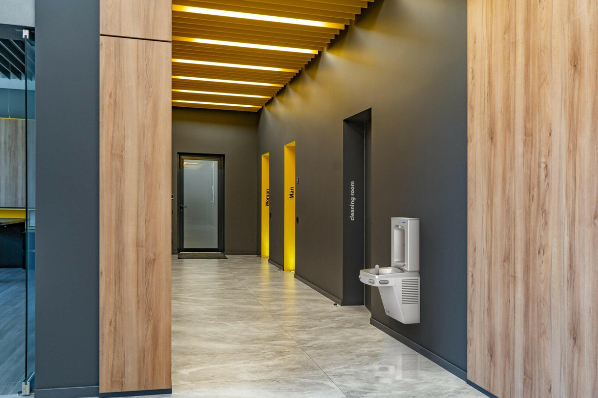 Oasis Quasar Versafiller with VersaCooler: Contactless and Mechanical.